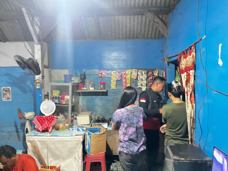 Polres Gresik Ungkap Peredaran Miras di Menganti, Puluhan Liter Miras Diamankan dari Warung Karaoke